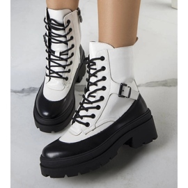 Norran valkoiset ansat valkoinen 1