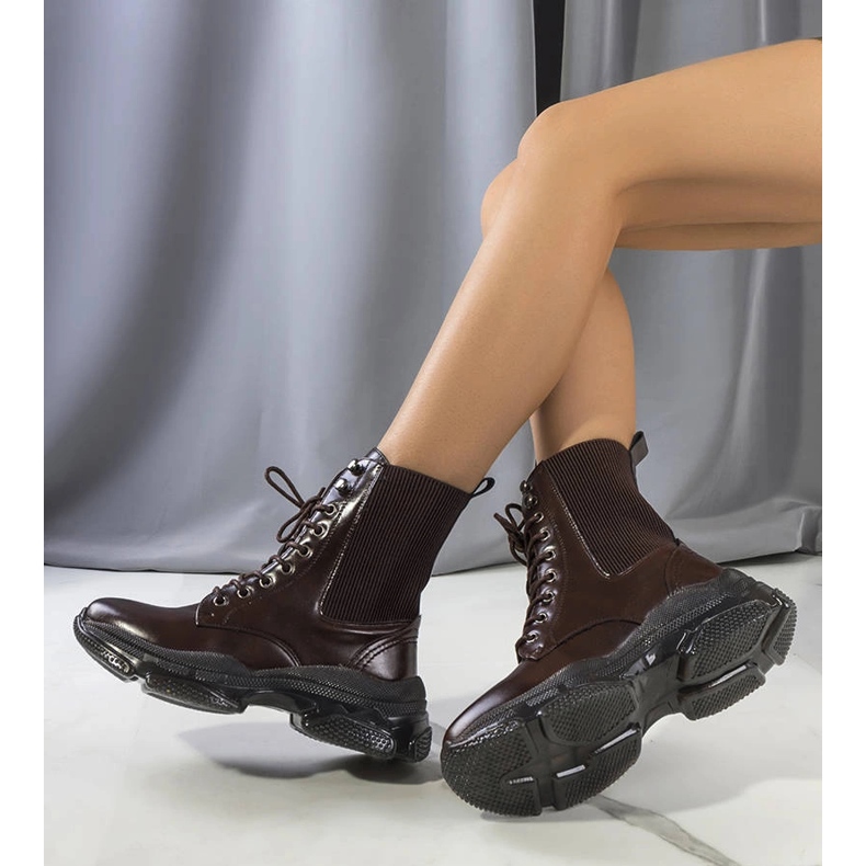 Sedile ruskeat saappaat 1