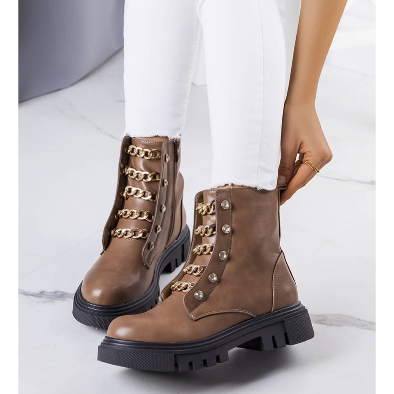 Perno ruskeat eristetyt saappaat 1