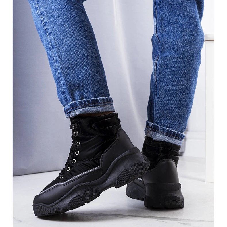 Mustat eristetyt Rimun saappaat 1