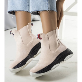 BM Takani beige-eristetyt saappaat 1