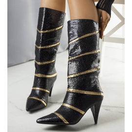 Mustat ja kultaiset Nevzo-eristetyt saappaat 1