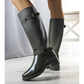 Vihreät korkeat saappaat Lahti 1