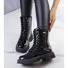 Mustat eristetyt Sidon saappaat 2