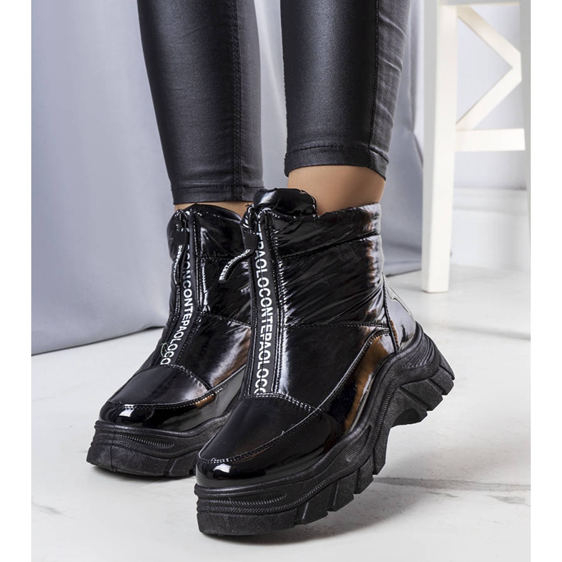 BM Leonel mustaksi lakatut lumisaappaat 1