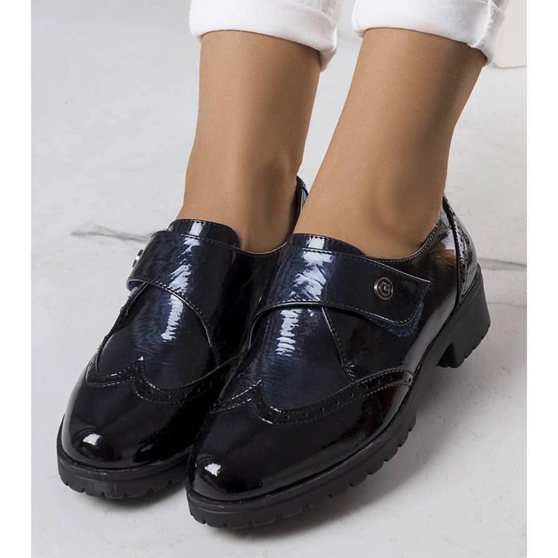 Batelin laivastonsiniset lakatut kengät musta 1