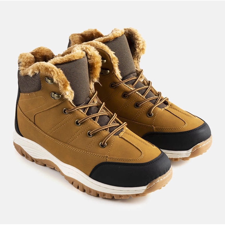 Violetinruskeat eristetyt saappaat 1