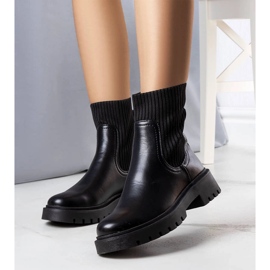 Caland mustat eristetyt saappaat 1