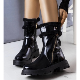 Mustat eristetyt Lensil-saappaat 1