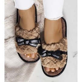 BM Peterin ruskeat tossut rusetilla 1