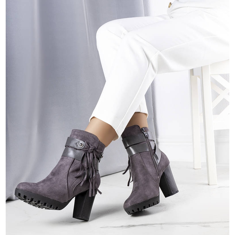 BM Rayanin harmaat eristetyt saappaat 1