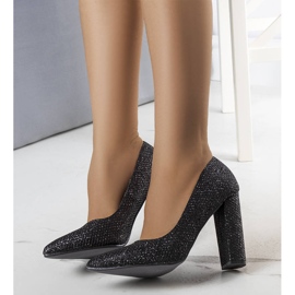 BM Belle mustat brocade-kantapumput 1