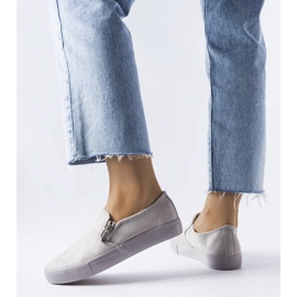 Garyn harmaat tennarit 1