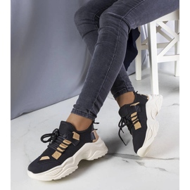 Sherylin mustat urheilulenkkarit 1