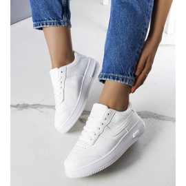 BM Kimin valkoiset lenkkarit paksulla pohjalla valkoinen 1