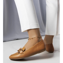 Mamie ruskeat ketjuloaferit 1