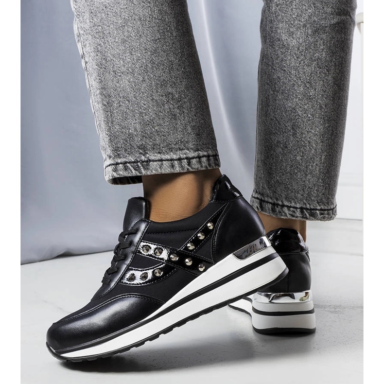 Melyn mustat lenkkarit paksulla pohjalla 1