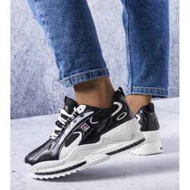 Germainin mustat wedge-lenkkarit 1