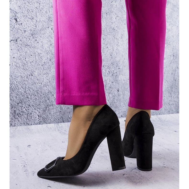 Vinceza mustat elegantit pumput 1