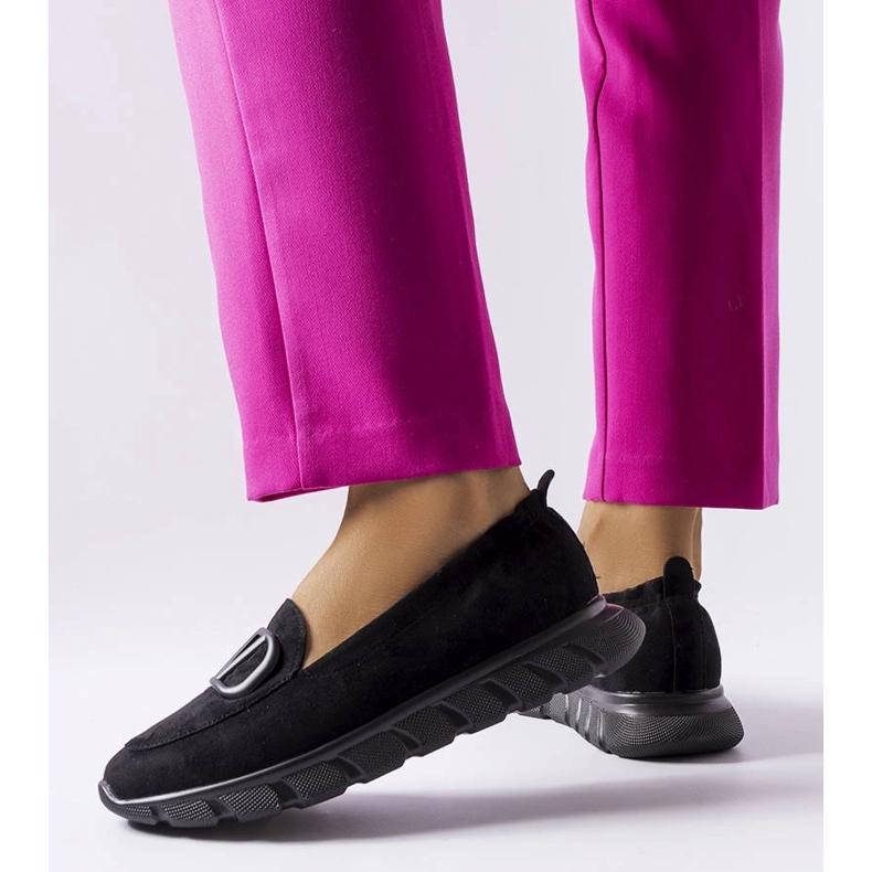 Venezia Vincezin mustat slip-on lenkkarit 1