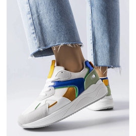 Rielin valkoiset lenkkarit, jotka on valmistettu sekoitetuista materiaaleista valkoinen 1