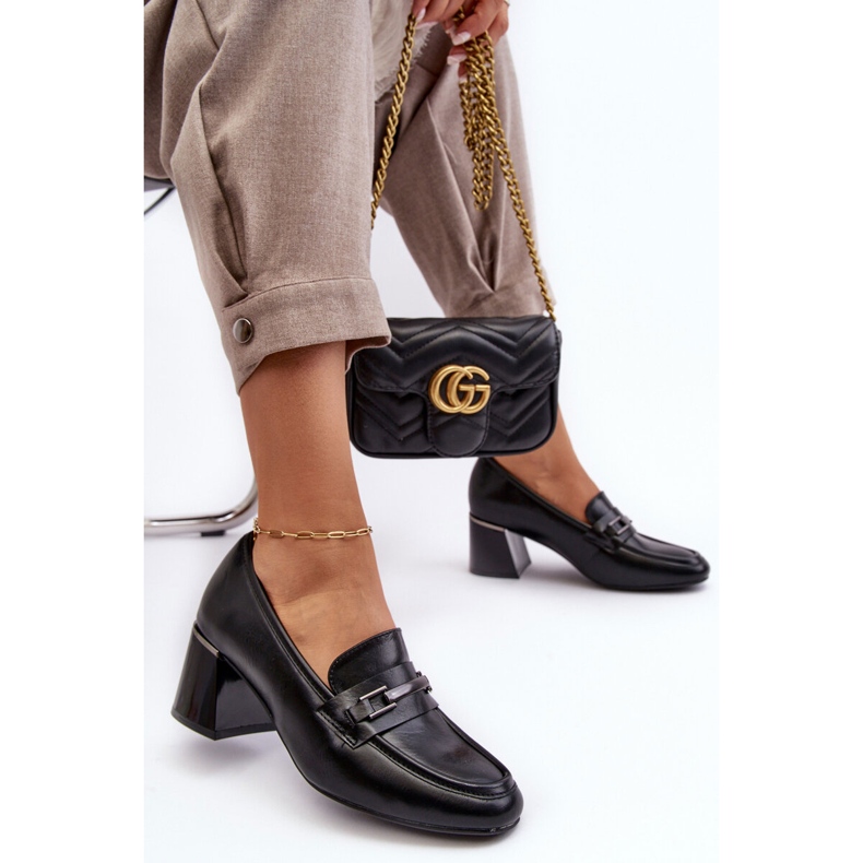 Vinceza Nahkapumput korkeakorkoisessa mustassa Idonassa 1