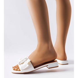 Fifin valkoiset tyylikkäät strassit valkoinen 1