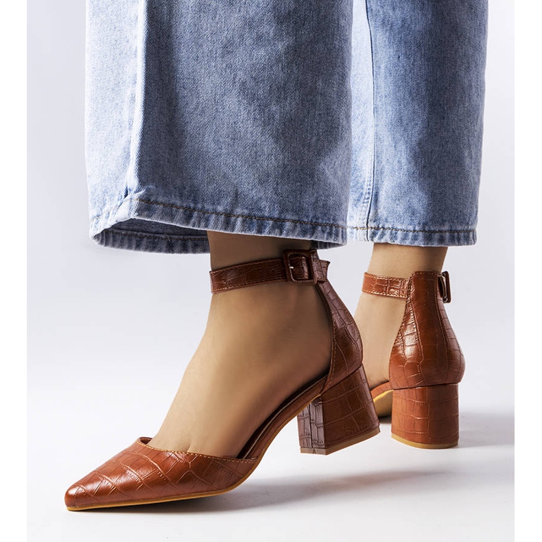 Lalibertén ruskeat kantapääpumput 2