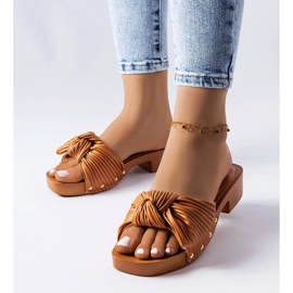 Rochefortin ruskeat matalakorkoiset liukusäätimet 1