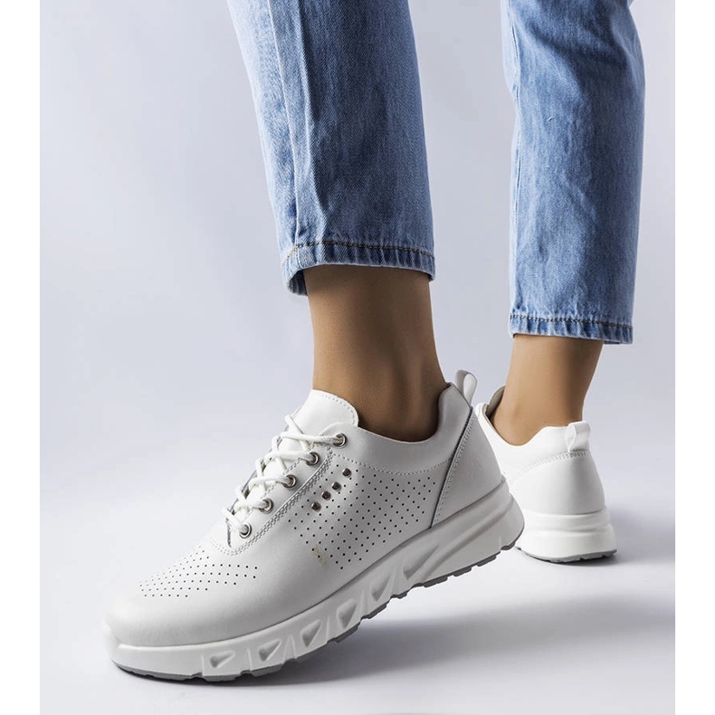 Evento Brodeur valkoiset harjakattoiset nahkakengät valkoinen 1