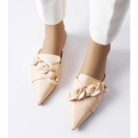 Patenaude beigen tyylikkäät sandaalit ketjulla 1