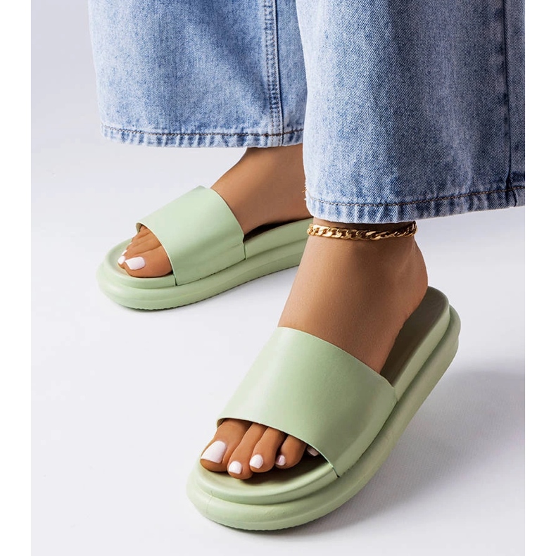 Vihreät tossut Paquette-alustalla 1