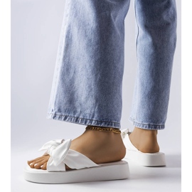 Edvardin valkoiset sandaalit rusetilla valkoinen 1