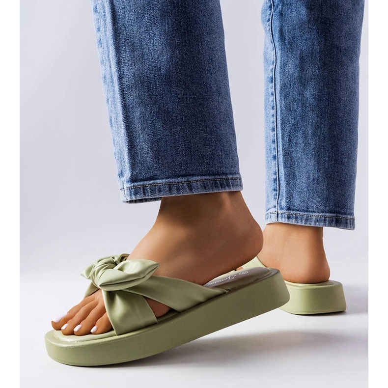 Edvardin vihreät alustasandaalit rusetilla 1