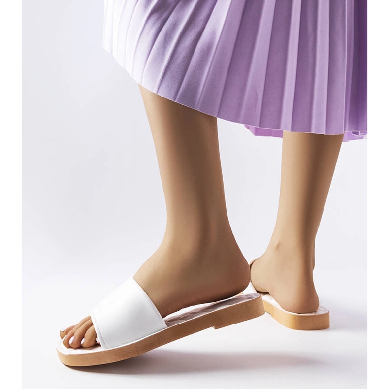 Chatigny valkoiset kumitossut valkoinen 1