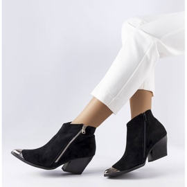 Vergnen mustat metallikärkiset cowboysaappaat 1