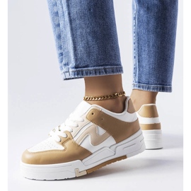 Harterin ruskeat saappaat, joissa paksumpi pohja beige 1