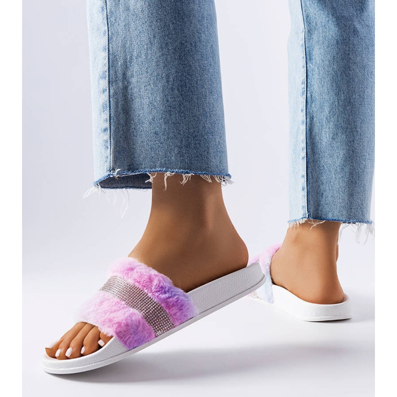 Carriton värikkäät turkisliukumäet strassikivillä vaaleanpunainen 2