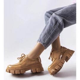 Beccadellin ruskeat kiiltonahkaiset kengät 1