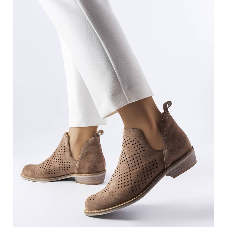 BM Karinon ruskeat harjakattoiset nahkasaappaat 2