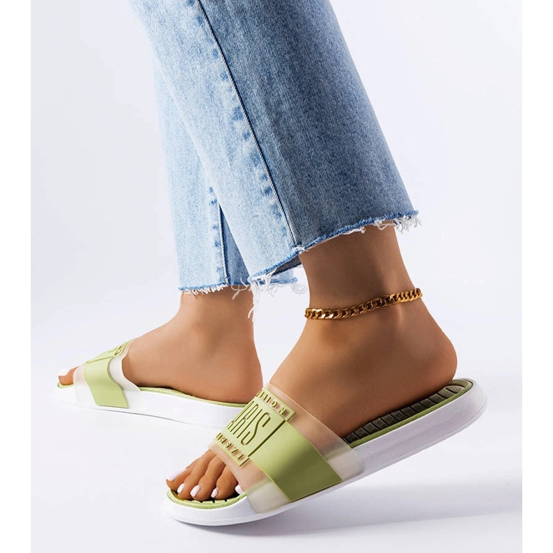 Vihreät kumitossut Pariisista 1