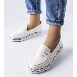 Bloomsburgin valkoiset rei'itetyt kengät valkoinen 1