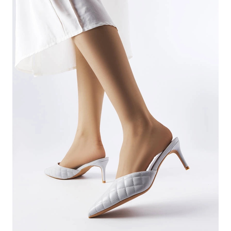 Lambertin harmaat tikatut varvastossut 1