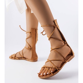 Heliportin ruskeat korkeasidottu sandaalit 1