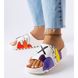 Valkoiset tossut kulutuspinnalla ja painatuksilla valkoinen 1