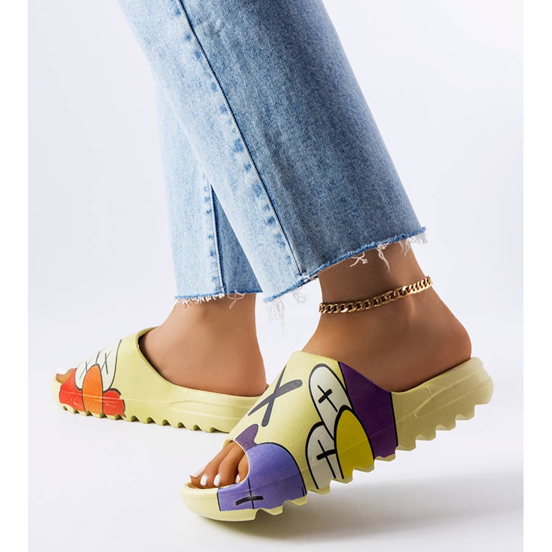 Vihreät tossut printeillä 2