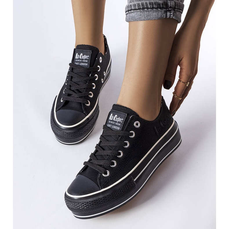 Lee Cooper LCW-22-31-0843L mustat tennarit 1