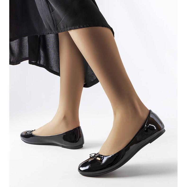 Lakewoodin mustat patentoitu ballerinat 1