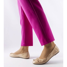 Lakewood beige lakatut ballerinat 1