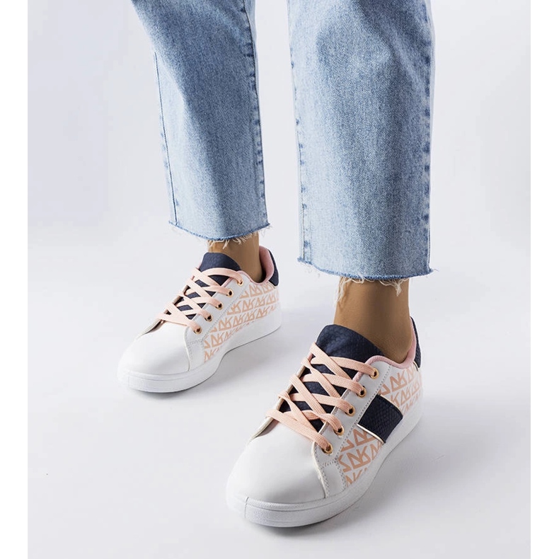 Inna Kesslan valkoiset lenkkarit värillisillä inserteillä valkoinen 1